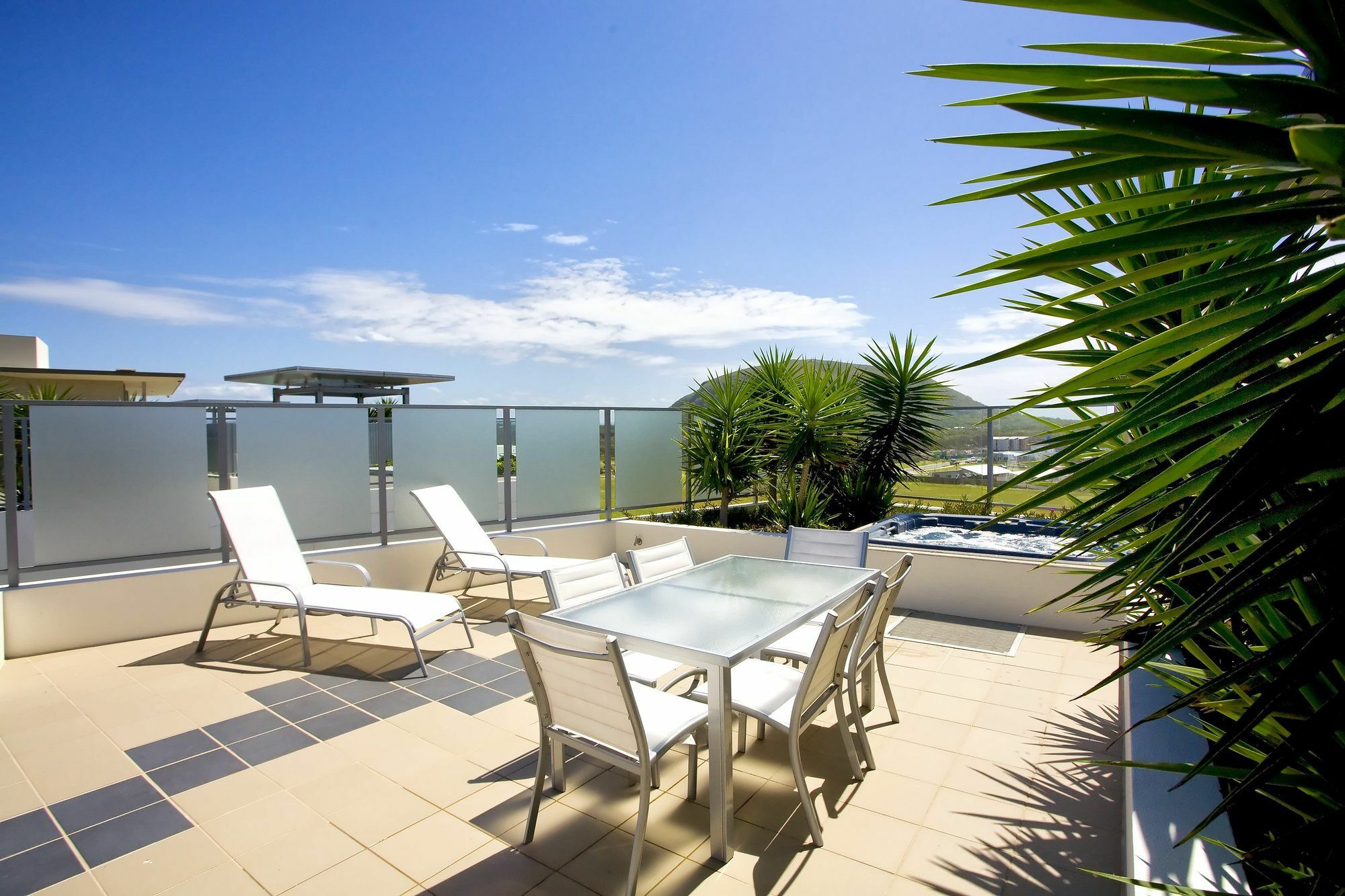 White Shells Luxury Apartments מרקולה מראה חיצוני תמונה