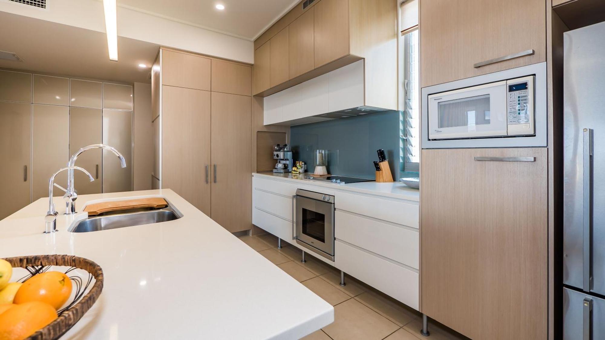 White Shells Luxury Apartments מרקולה מראה חיצוני תמונה